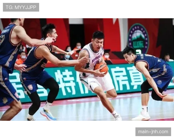 同曦帕克25分15助攻，组织核心串联全队进攻效果显著